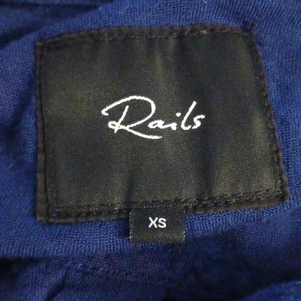 Rails Taitum Button Front Collared Shirt - Picture 4 of 4